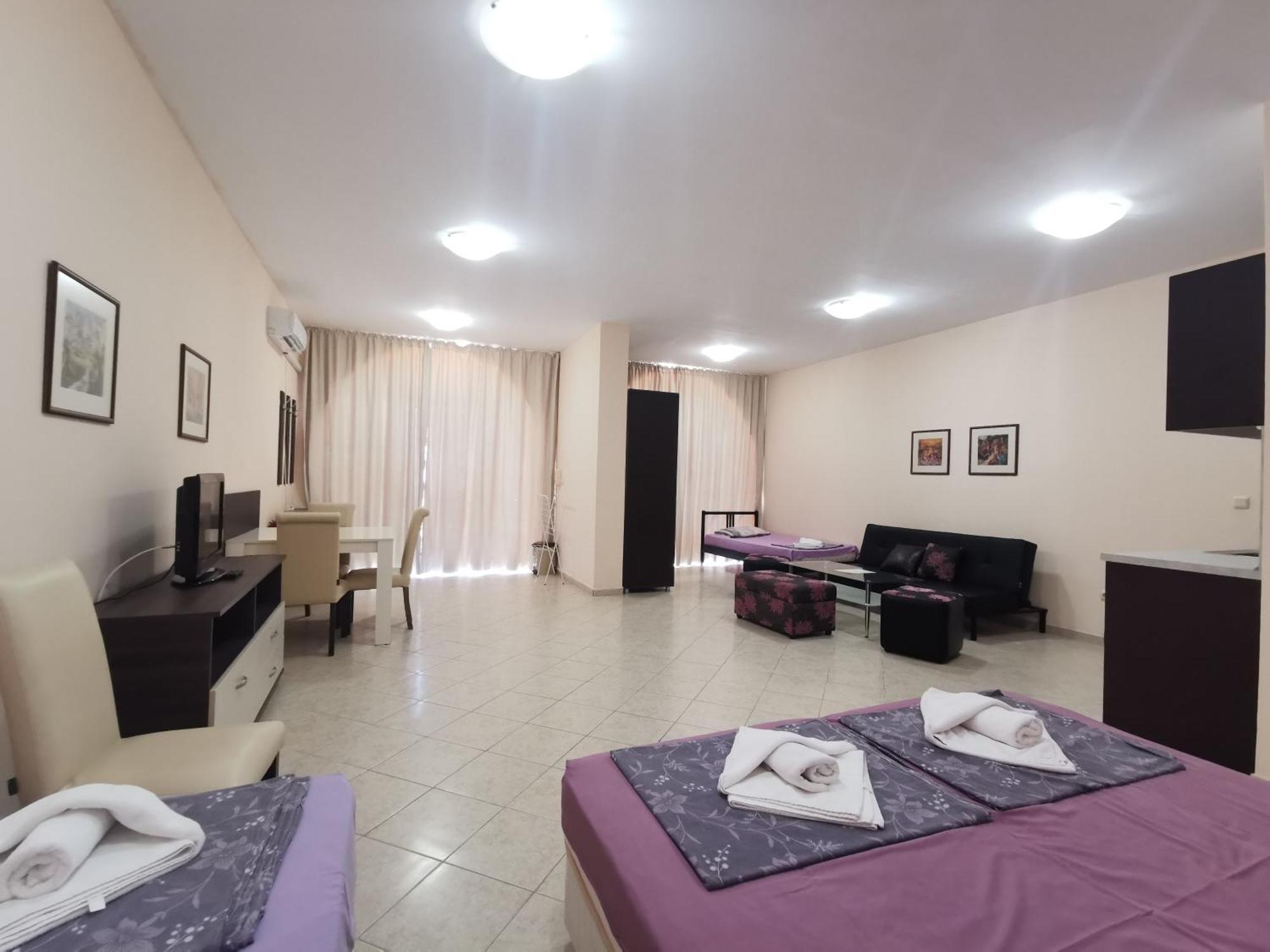 Rose Garden Omax Apartments Sunny Beach Room photo