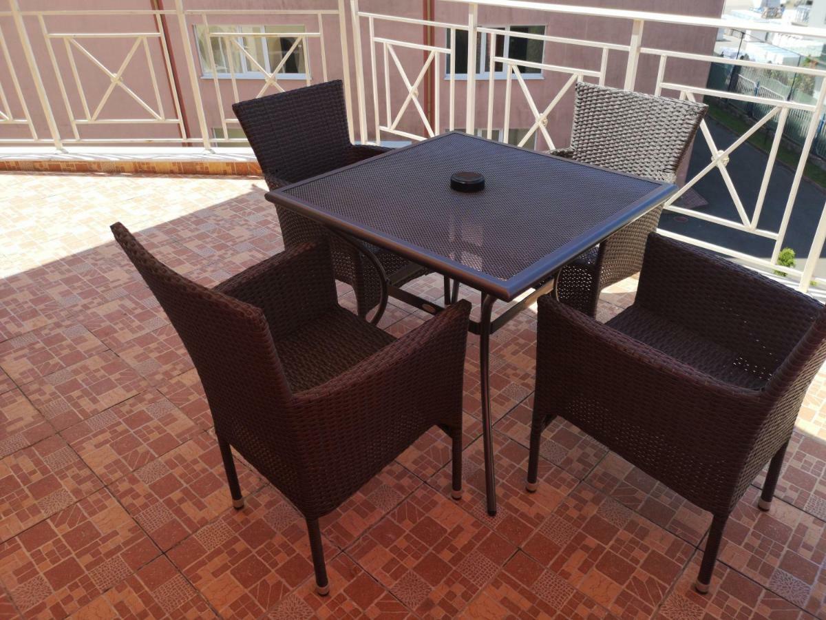 Rose Garden Omax Apartments Sunny Beach Exterior photo